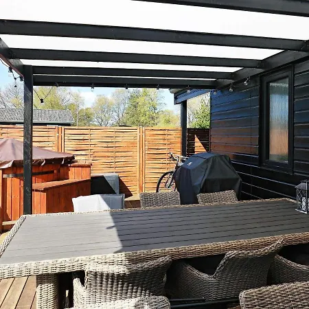 Civ Holiday home Hals